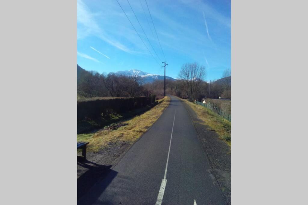 GeuDuplex At The Foothills Of The Pyreneesアパートメント エクステリア 写真